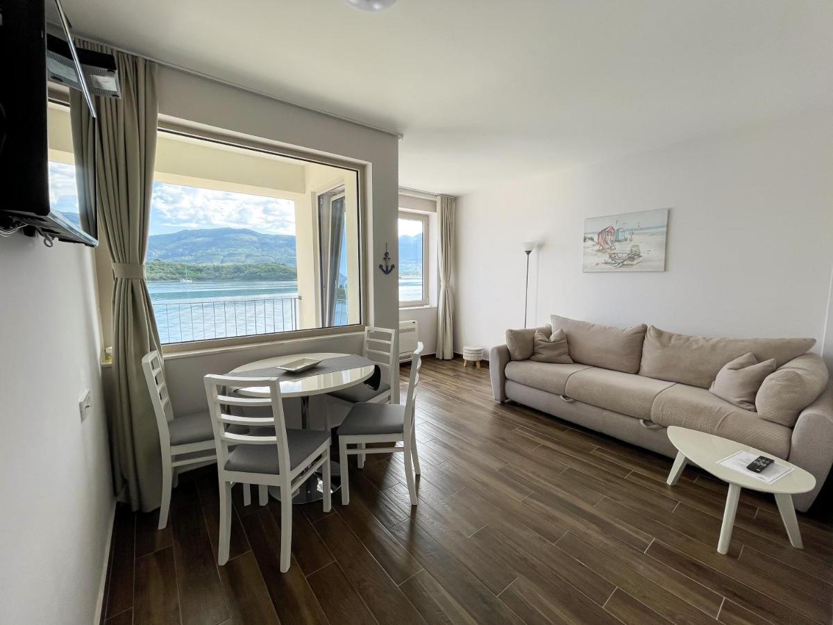 Apartments Maestral 티바트 외부 사진