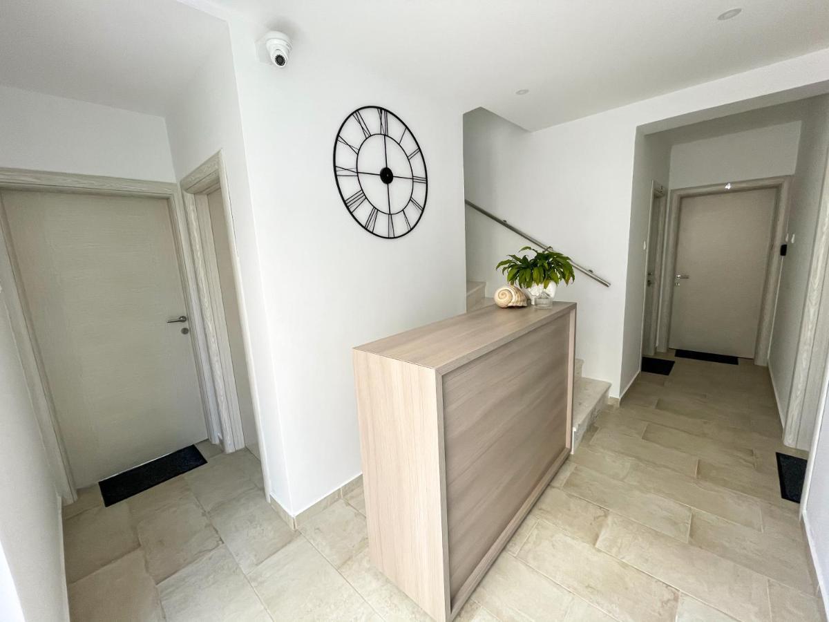 Apartments Maestral 티바트 외부 사진