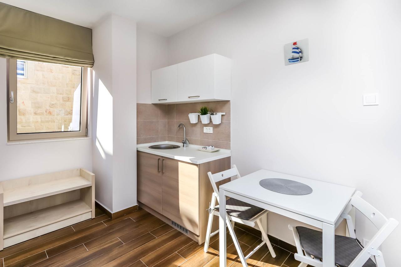 Apartments Maestral 티바트 외부 사진