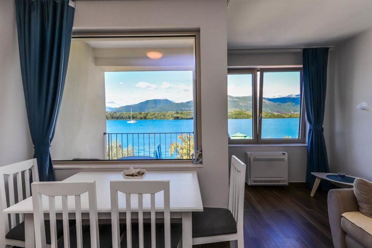Apartments Maestral 티바트 외부 사진